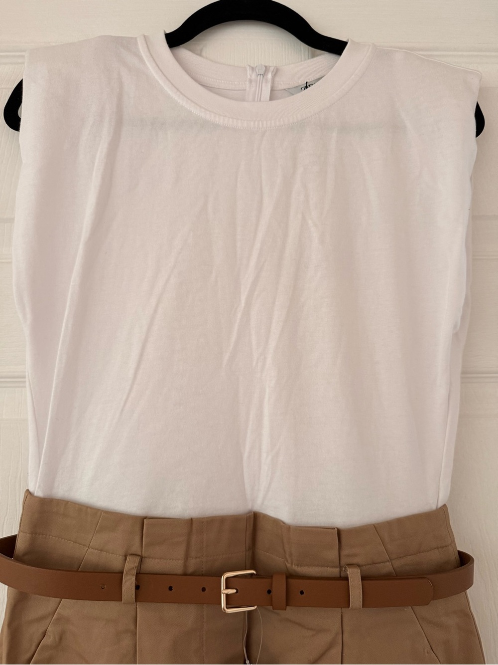 NEW! Zara - Belted Jumpsuit - Size XS - Camel/White - Picture 3 of 4